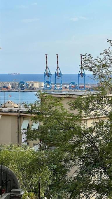 Appartamento La finestrella sul porto Genova Esterno foto